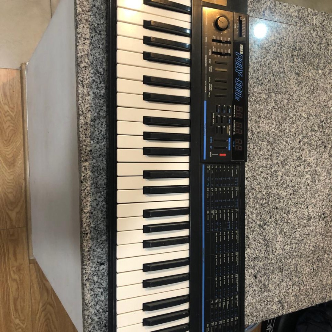 korg-poly-800-ii-sintetizador