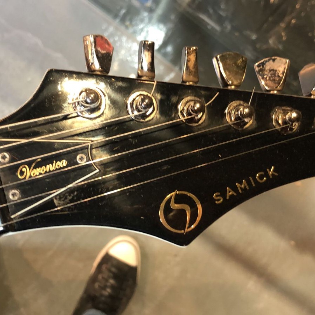 samick-veronica-guitarra-electrica-2966