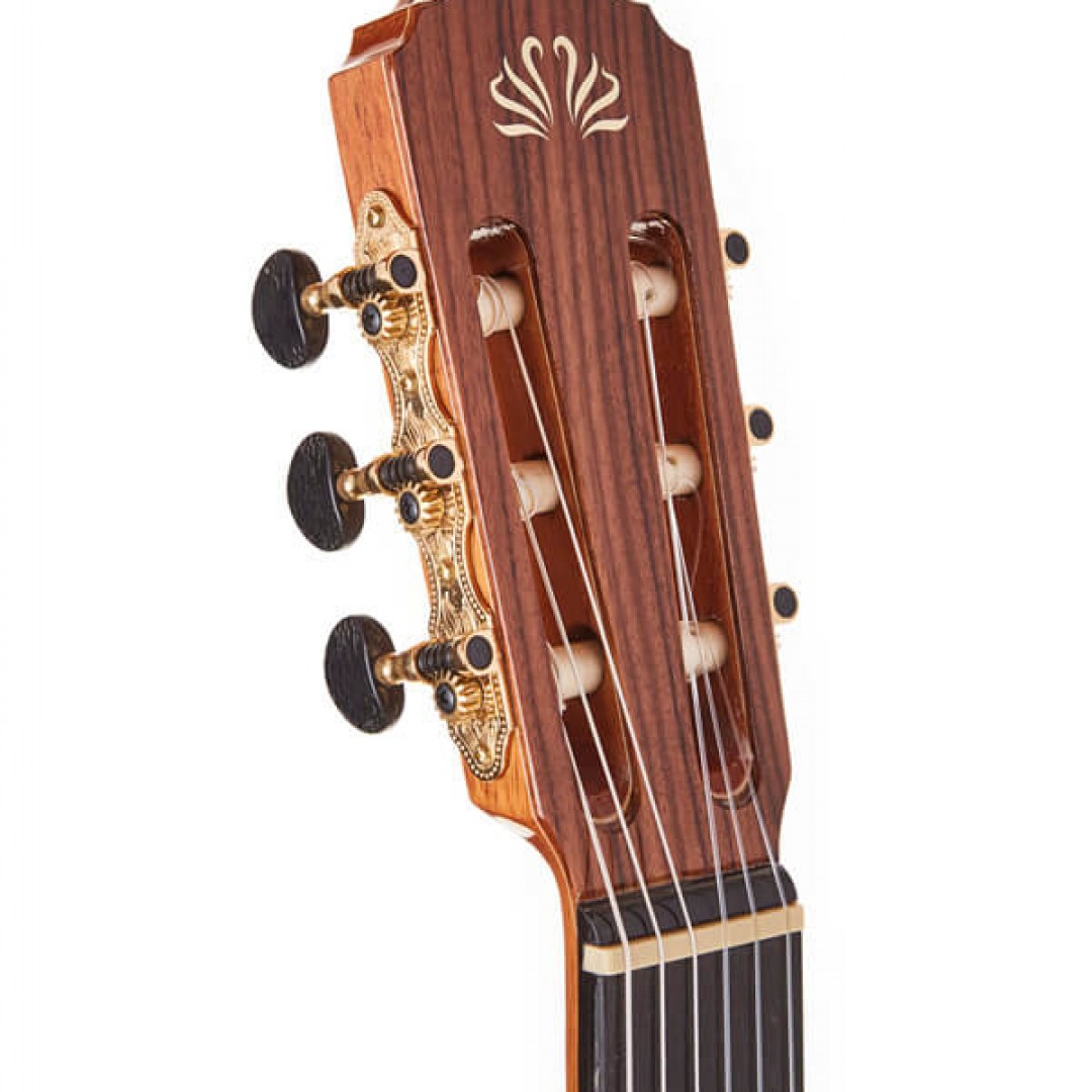 la-alpujarra-modelo-85k-guitarra-de-concierto-con-corte--cutaway-sin-eq-3672