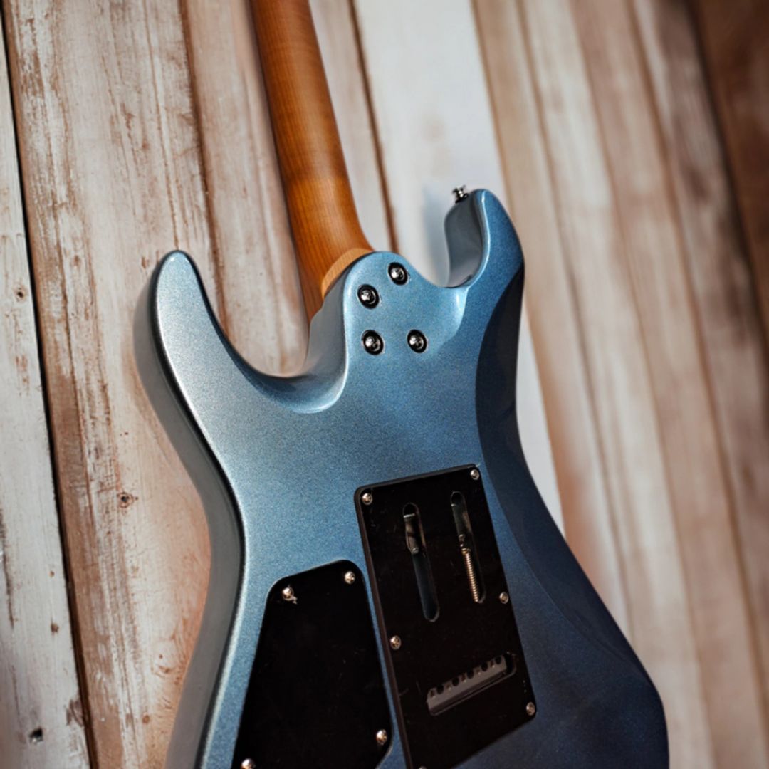 soloking-stratocaster-ms1-custom-24-hss-ice-blue-metallic-guitarra-electrica-4315