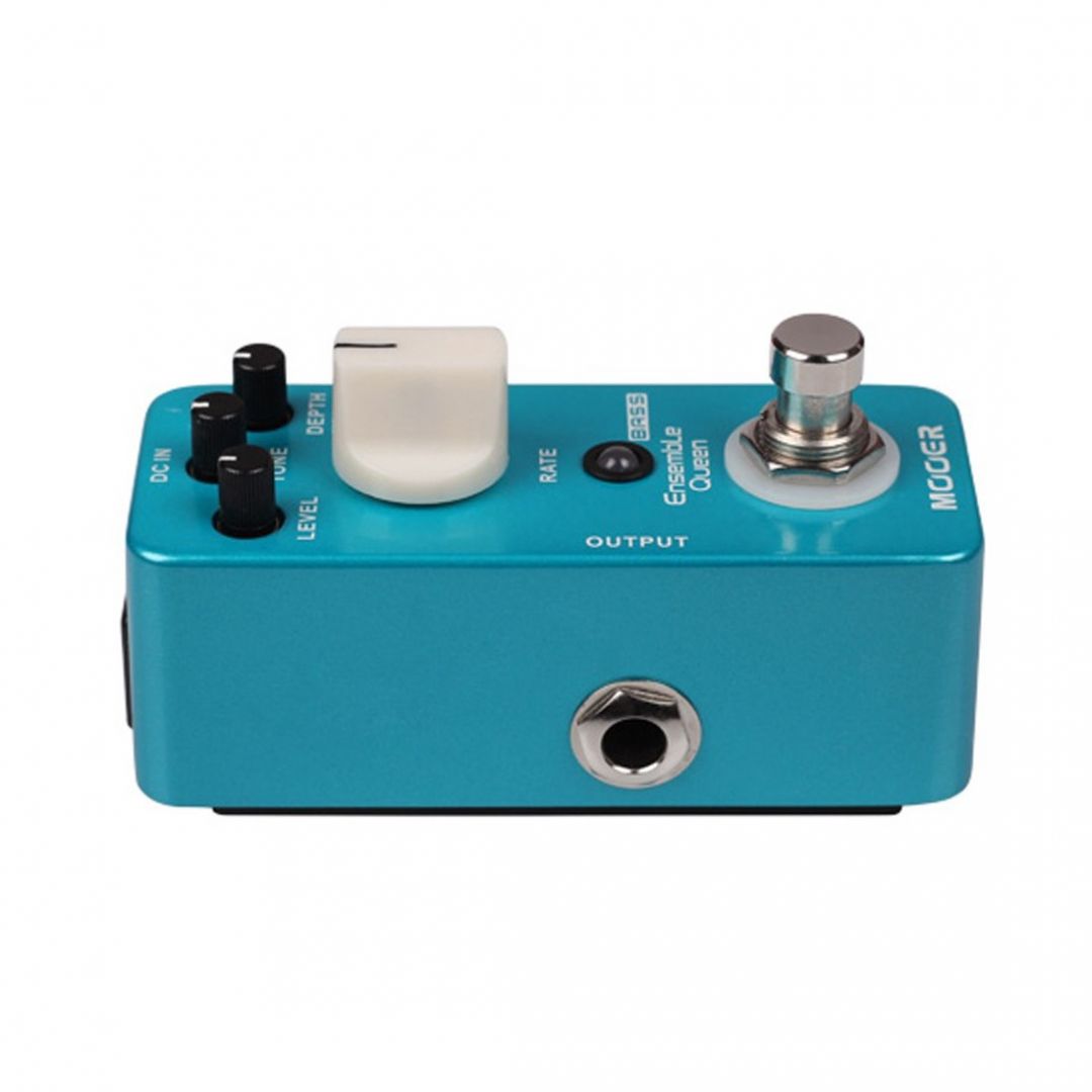 mooer-ensemble-queen-pedal-chorus-analogo-para-bajo-6001