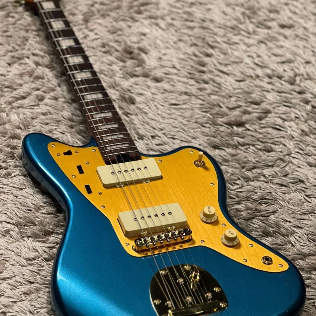soloking-jm40-offset-deluxe-in-lake-placid-blue-with-gold-hardware-guitarra-electrica-6135